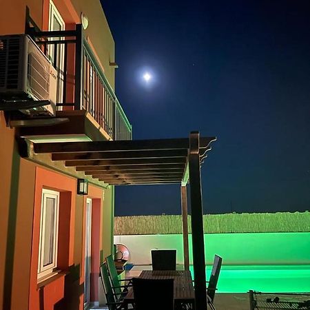 Villa Marie Agradable Y Tranquila Maison Con Piscina Коральео Экстерьер фото