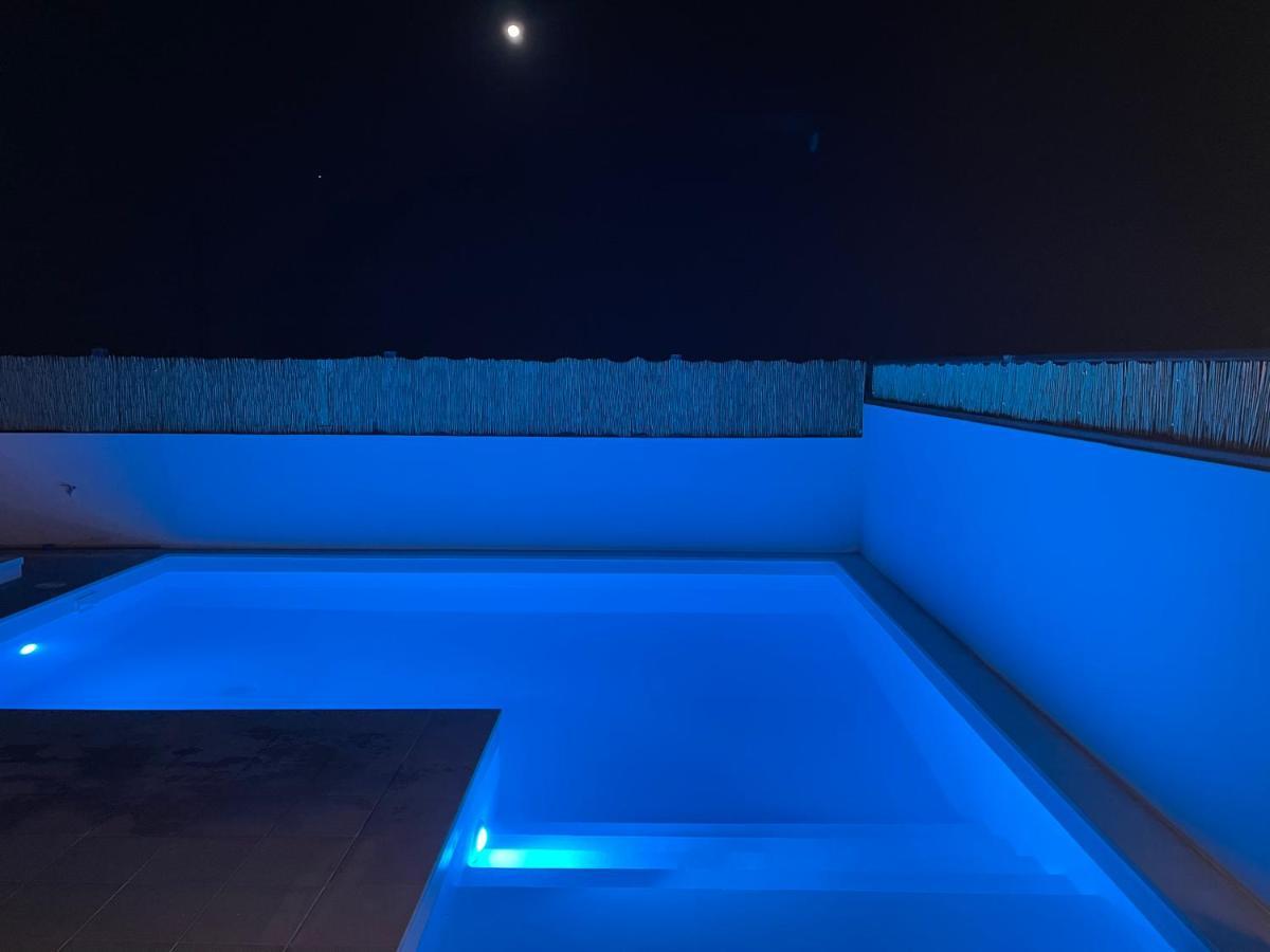 Villa Marie Agradable Y Tranquila Maison Con Piscina Коральео Экстерьер фото